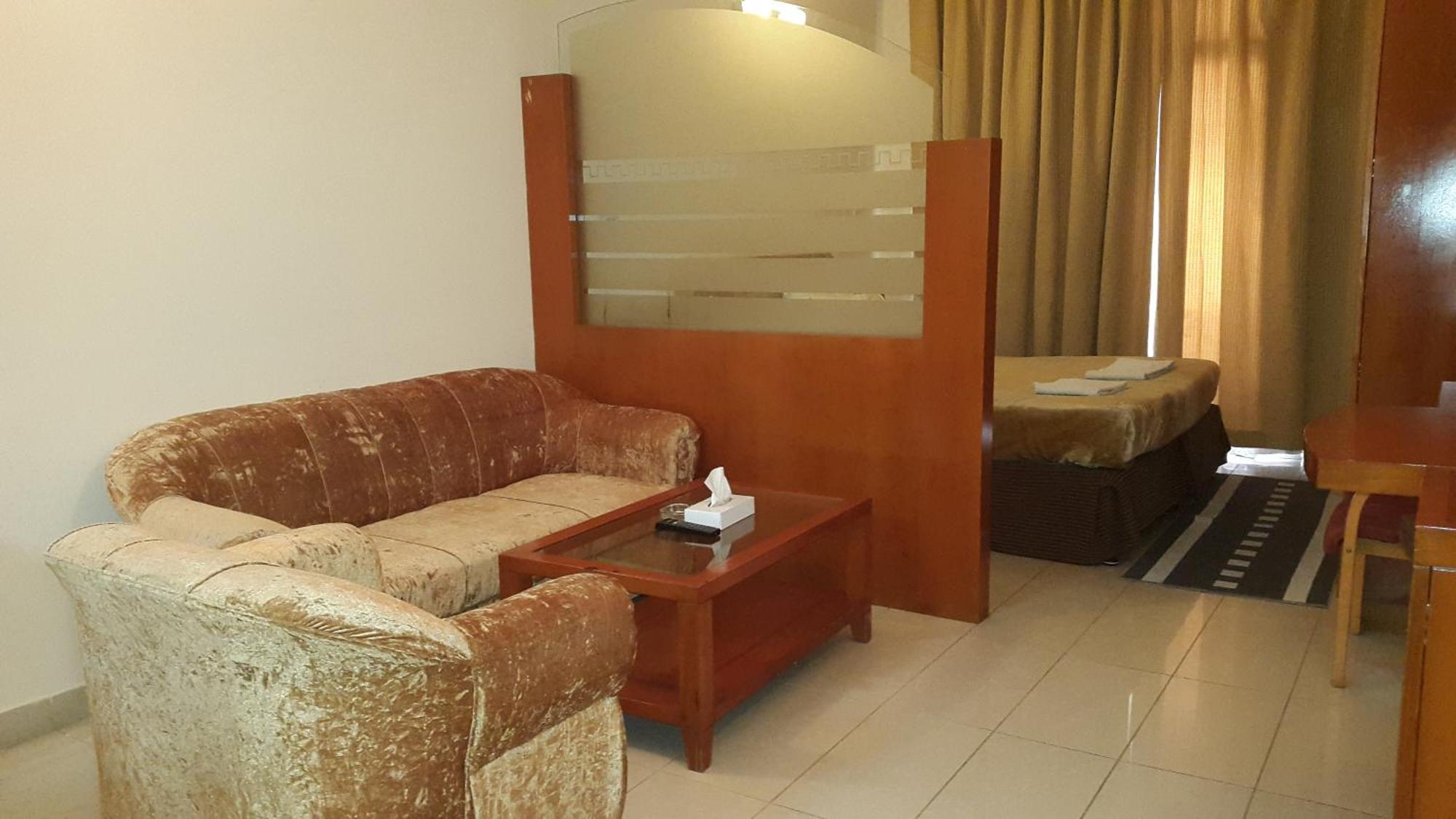 Al Raein Holiday Homes ดูไบ ภายนอก รูปภาพ